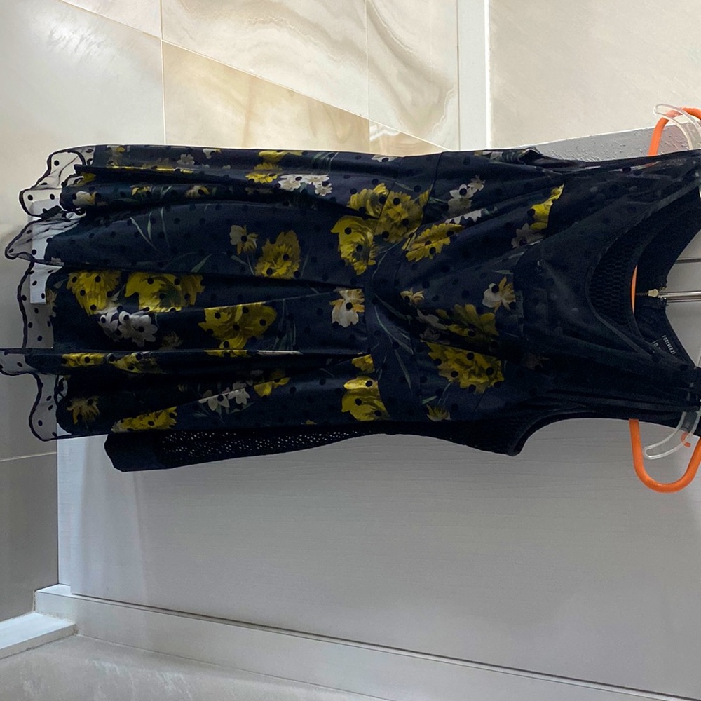 Black floral dress worn once size 6